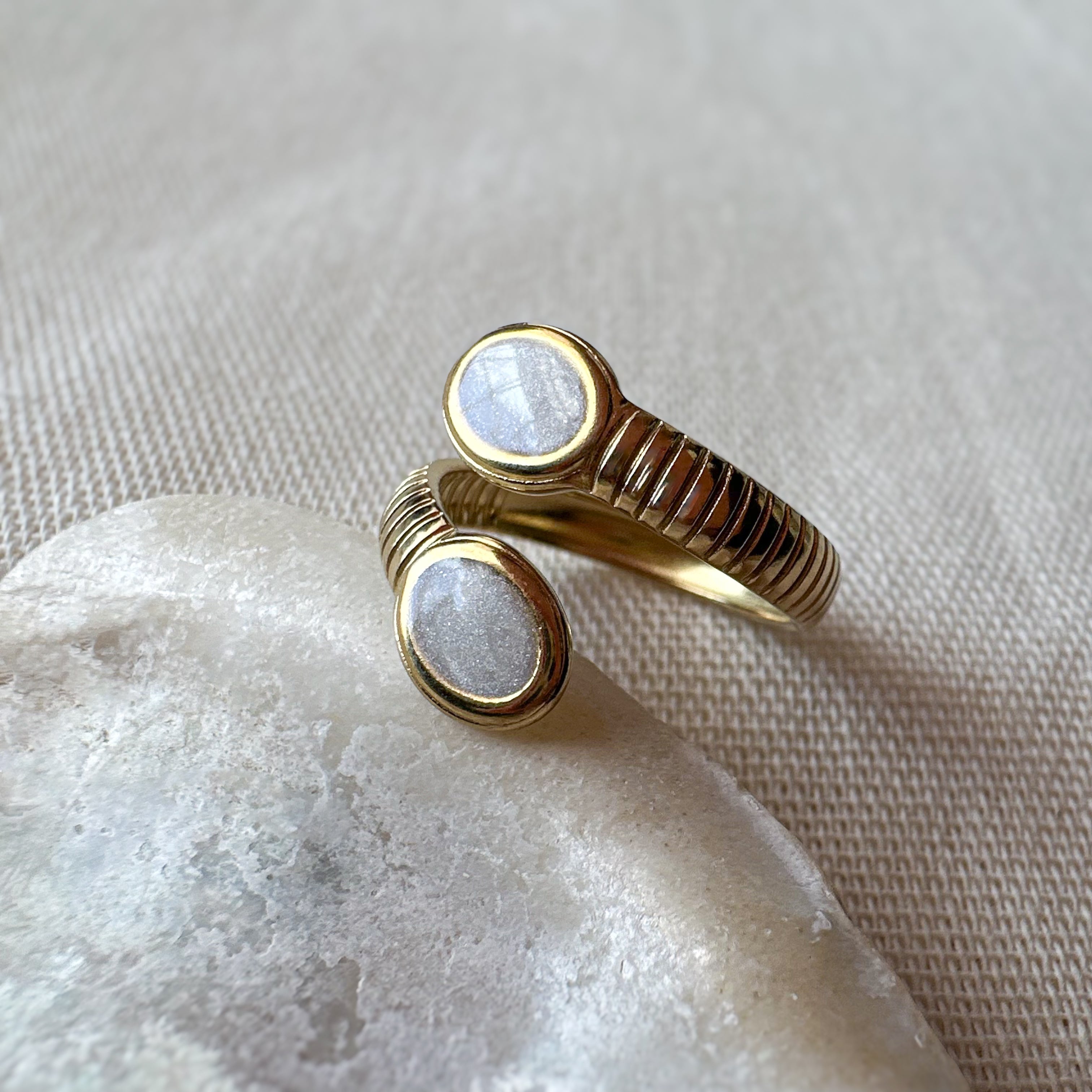 Anillo White Solenne